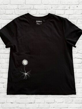 Minimal Alien Rose Graphic T-Shirt